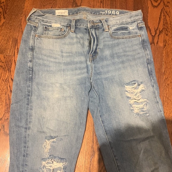 Gap 1969 sexy boyfriend jean - Picture 3 of 6